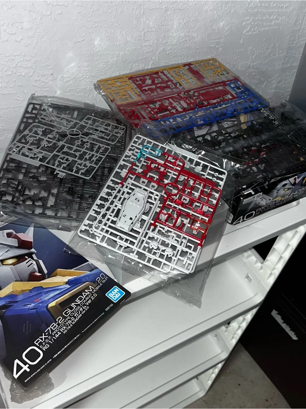 RG Mobile Suit Gundam RX-78-2 Ver.2.0 Plastic model kit 1/144 2024 / Bandai